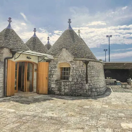 Вилла Tenuta Aratico Монополи